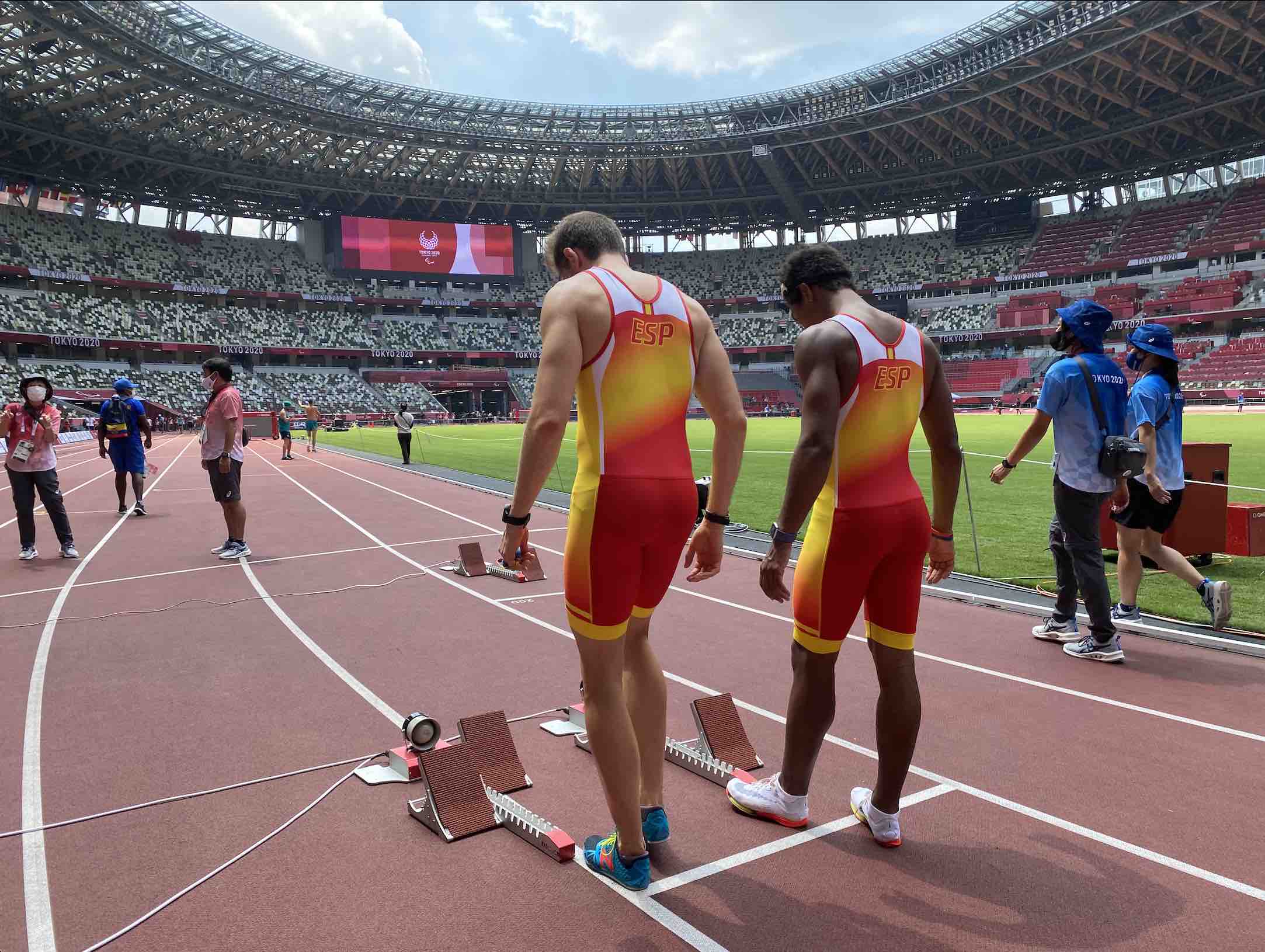 Eduardo Uceda Novas y Jorge Gutiérrez Hellín en el Estadio Olímpico de Tokio 2020